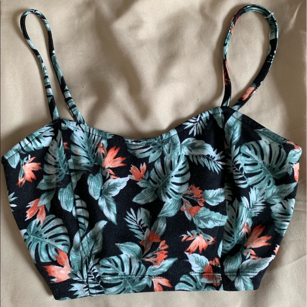 🌺 Tropical Crop Top 🌺